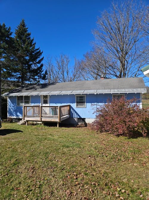 8 Happy Haven Rd, Wilmington, VT, 05363-7911 | Card Image