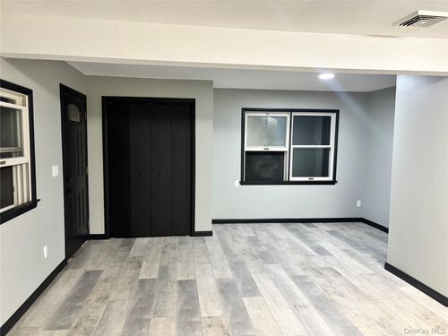 1-2 Spencer Ave, Newburgh, NY, 12550-1538 | Card Image