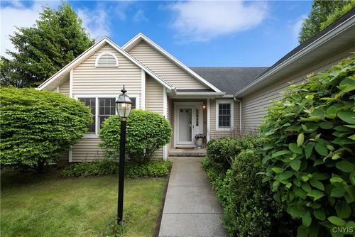 1 Wicklow Dr, Skaneateles, NY, 13152-1427 | Card Image