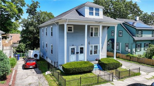 68 Wilcox Ave, Pawtucket, RI, 02860-5739 | Card Image