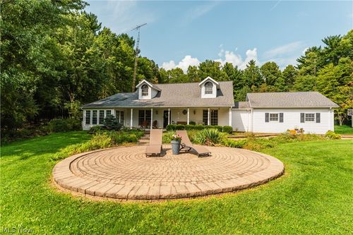 5556 Blacksnake Hill Road Ne, Dover, OH, 44622 | Card Image