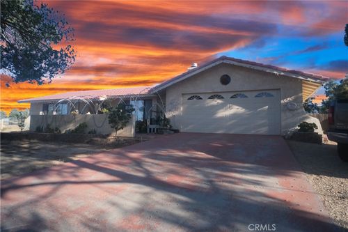 13158 E Avenue W11, Pearblossom, CA, 93553 | Card Image