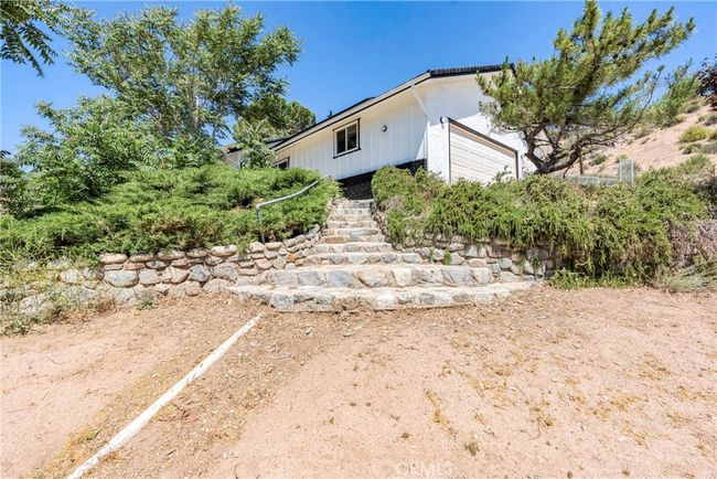 26865 Elizabeth Lake Rd, House other with 2 bedrooms, 2 bathrooms and 2 parking in Lake Hughes CA | Image 6