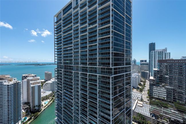 APT-4213 - 475 Brickell Ave, Condo with 2 bedrooms, 2 bathrooms and null parking in Miami FL | Image 27