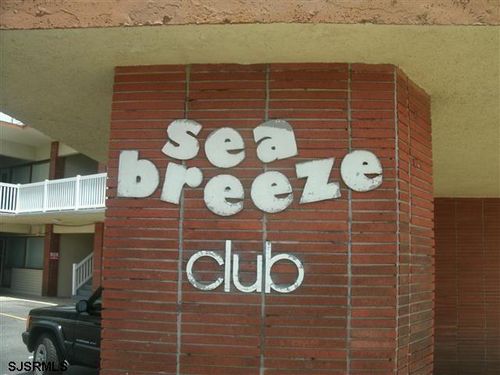 3501 Pacific Ave, Atlantic City, NJ, 08401-6126 | Card Image