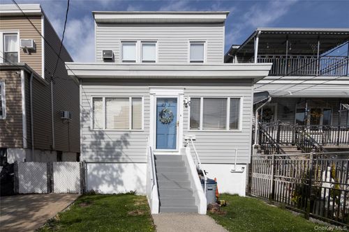 2315 Fish Ave, Bronx, NY, 10469-5747 | Card Image