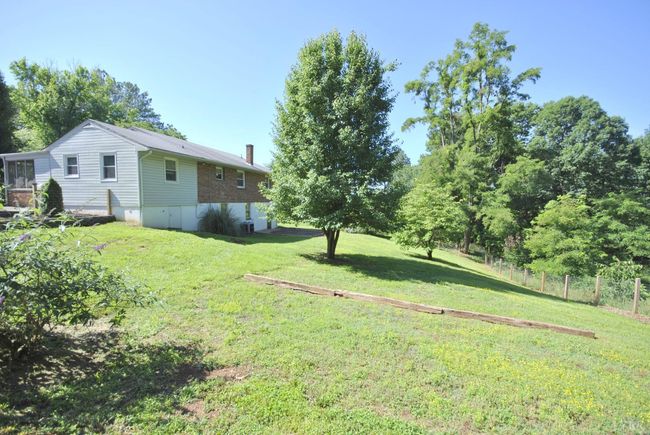 112 Half Moon Ln, House other with 3 bedrooms, 3 bathrooms and null parking in Rustburg VA | Image 44