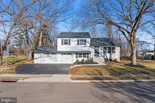 107 Maple Ave, WILLOW GROVE, PA, 19090-2902 | Card Image