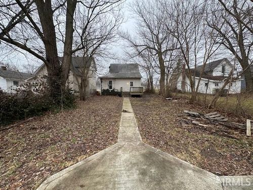 438 Goshen Ave, Elkhart, IN, 46516-4506 | Card Image