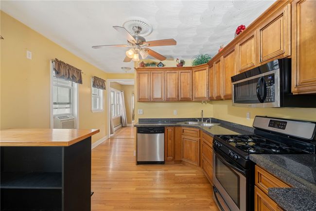 140 Blanding Ave, House other with 3 bedrooms, 2 bathrooms and 7 parking in East Providence RI | Image 11