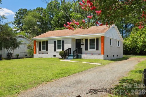 4706 Brooktree Dr, Charlotte, NC, 28208-1611 | Card Image
