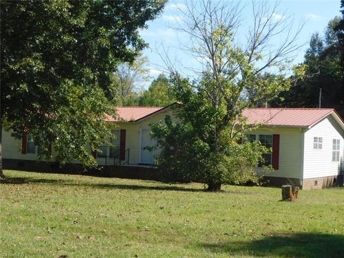 7039 Abner Rd, Troy, NC, 27371-7230 | Card Image