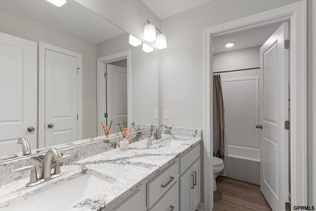 17312 Potter St, House other with 4 bedrooms, 3 bathrooms and 3 parking in Bennington NE | Image 22
