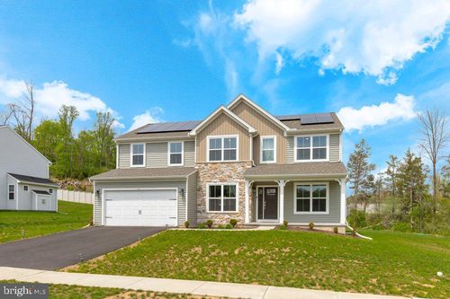 17 Ladderback Ln, READING, PA, 19606-5100 | Card Image