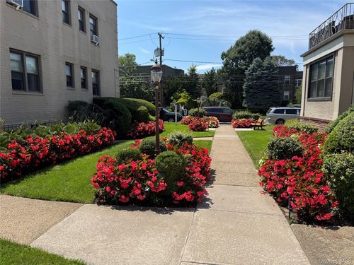 apt-b2-276 Cedarhurst Ave, Cedarhurst, NY, 11516-1613 | Card Image