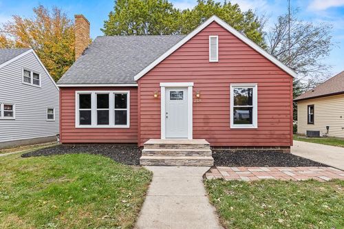 218 N Sherwood St, Ivanhoe, MN, 56142-9573 | Card Image