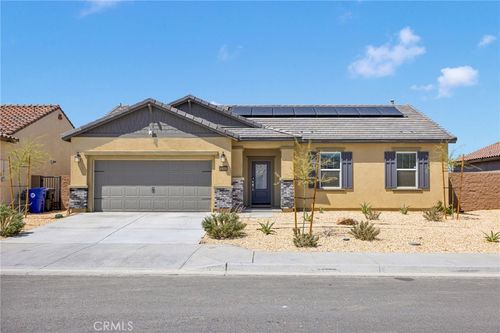 12332 Gold Dust Way, Victorville, CA, 92392-4876 | Card Image