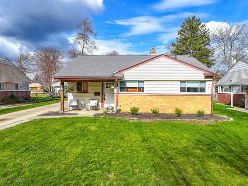 528 Bayfair Dr, Bay Village, OH, 44140-2633 | Card Image