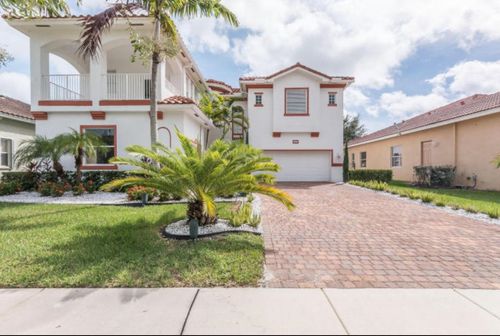 682 Cresta Cir, West Palm Beach, FL, 33413-1046 | Card Image