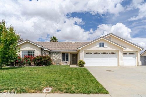 5813 W Avenue L11, Quartz Hill, CA, 93536-3773 | Card Image