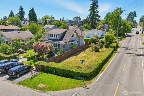 8620 28th Ave Nw, Seattle, WA, 98117-3815 | Card Image