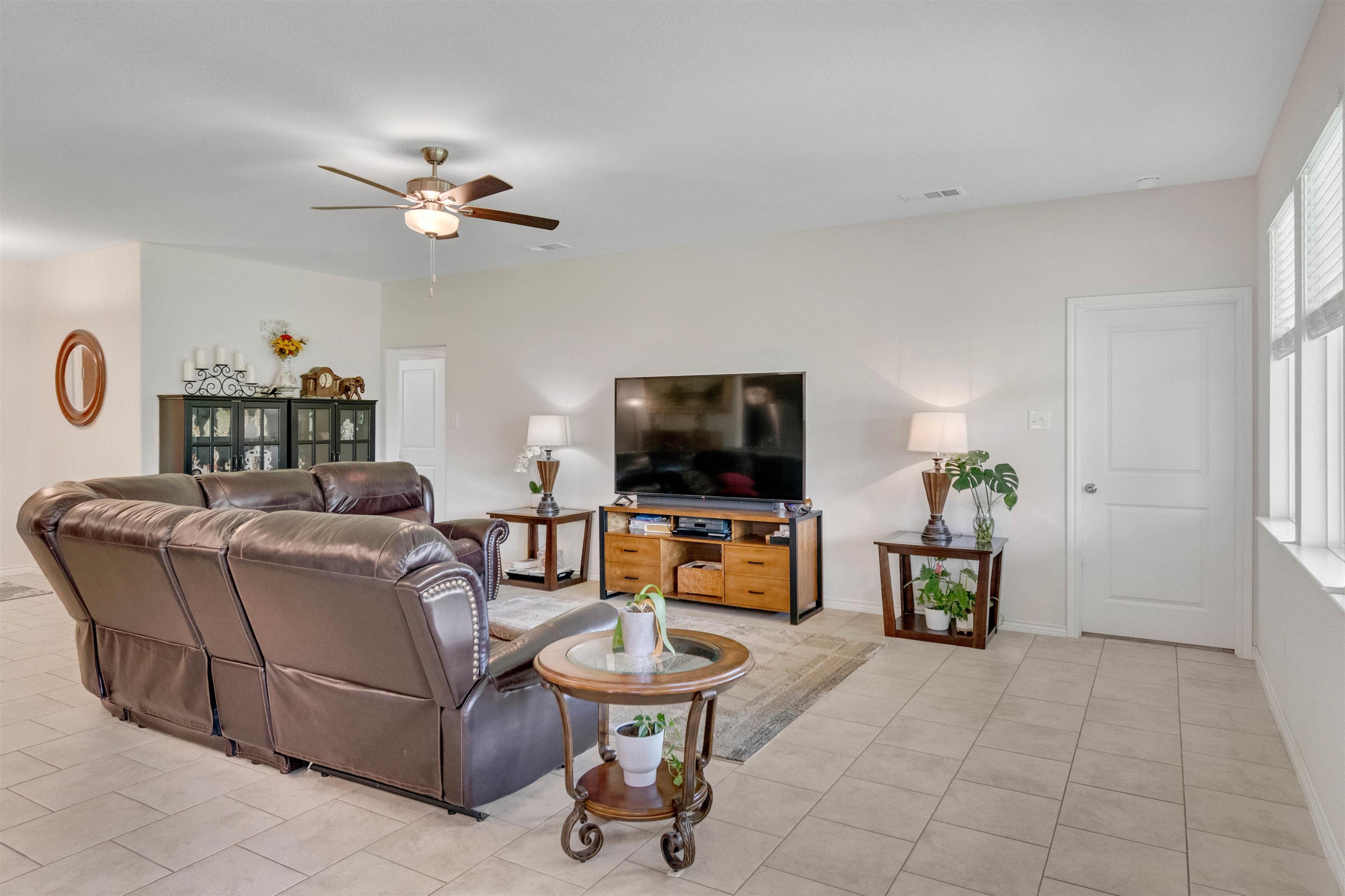 Residential in Buchanan Dam 5
