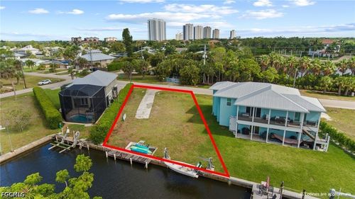 4575 Spring Creek Dr, BONITA SPRINGS, FL, 34134-7127 | Card Image