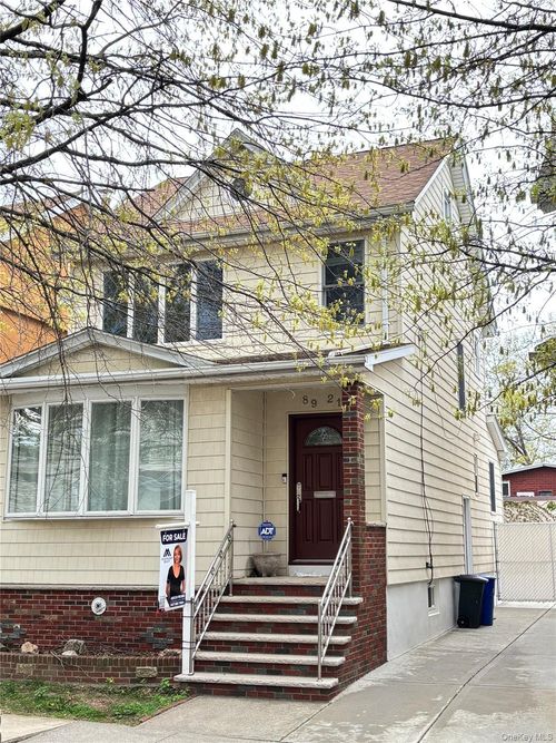 8921 Aubrey Ave, Glendale, NY, 11385-7929 | Card Image