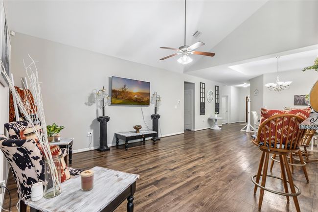 Home is well insulated and energy efficient. | Image 11