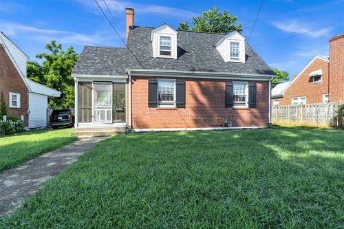 3812 Sunrise Ave Nw, Roanoke, VA, 24012-3212 | Card Image