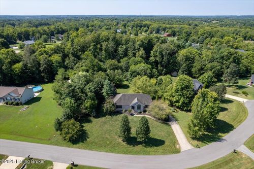 3104 Horseshoe Ct, Crestwood, KY, 40014-8471 | Card Image