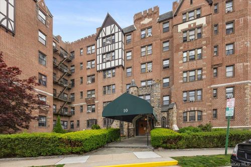 3j-10 Nosband Ave, White Plains, NY, 10605-2057 | Card Image
