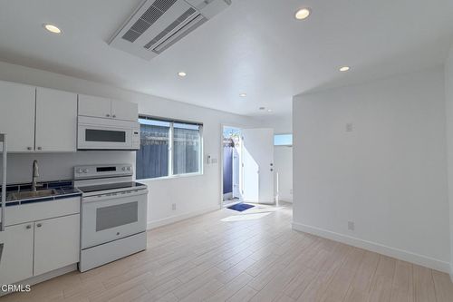 118 Bardsdale Ave, Oxnard, CA, 93035-4501 | Card Image