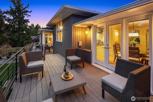 Retreat to the balcony after a lively party to enjoy an after-dinner drink and take in the drama of the western sky. | Image 32