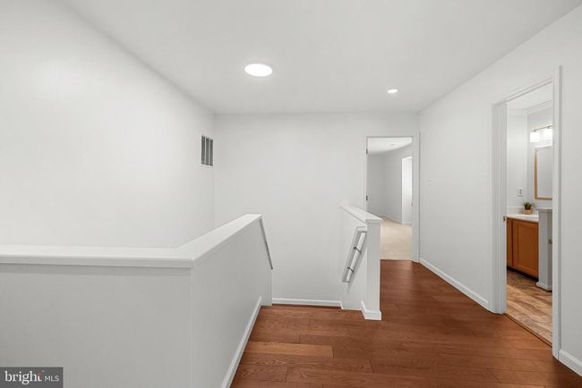 8924 Cross Chase Cir, House other with 4 bedrooms, 5 bathrooms and null parking in LORTON VA | Image 43