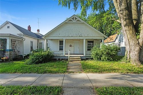 411 Main St, Osawatomie, KS, 66064-1330 | Card Image