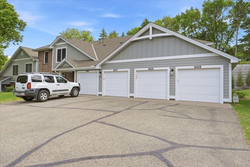 6869 Langford Dr, Edina, MN, 55436-1771 | Card Image