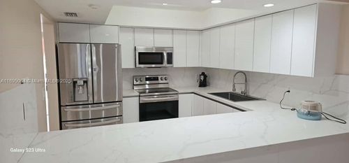 7035 W 3rd Ct, Hialeah, FL, 33014-5367 | Card Image