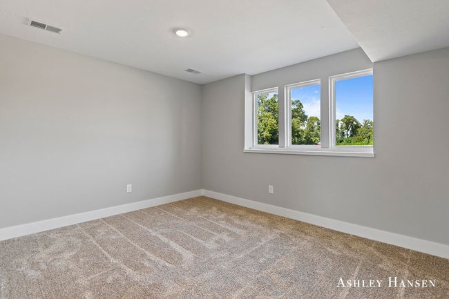 86 Chase Court Nw, House other with 3 bedrooms, 3 bathrooms and null parking in Kent City MI | Image 28
