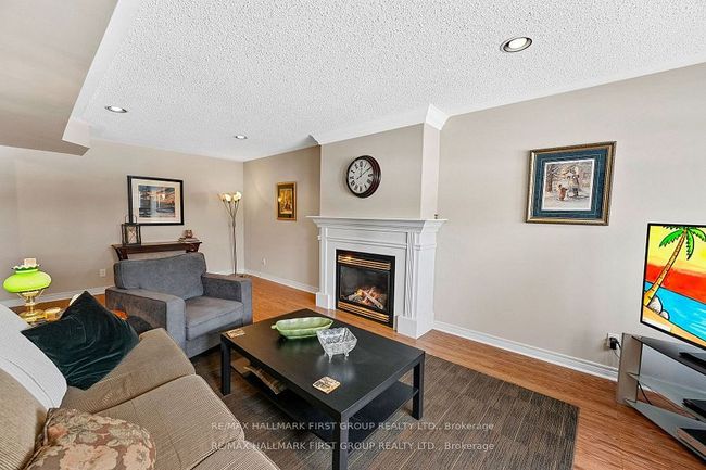 1047 Interlake Dr, House other with 5 bedrooms, 3 bathrooms and 4 parking in Oshawa ON | Image 38