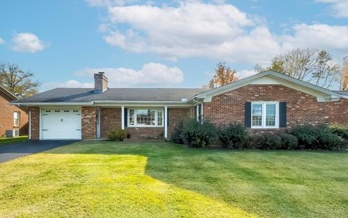136 Pin Oak Dr, Lancaster, KY, 40444-1047 | Card Image
