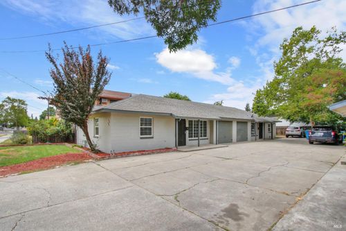 520 S 1st Street, Dixon, CA, 95620 | Card Image