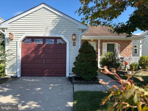 8 White Stone Ct, MOUNT LAUREL, NJ, 08054-3079 | Card Image