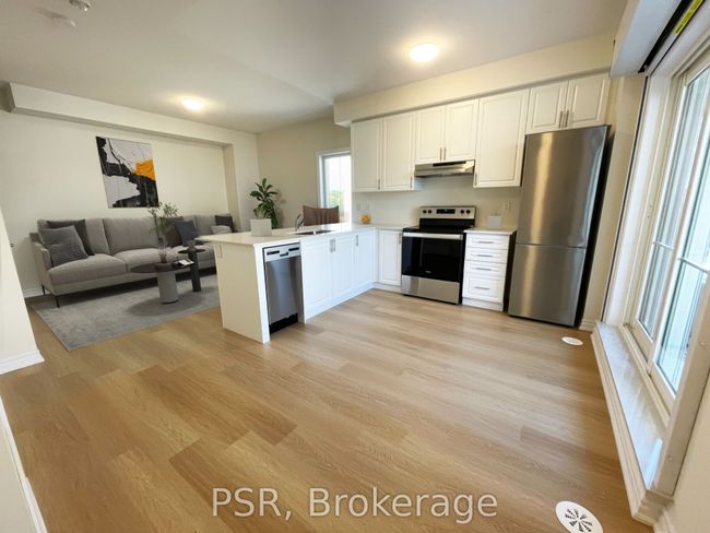 7 - 485 Beresford Path, House attached with 2 bedrooms, 2 bathrooms and 1 parking in Oshawa ON | Image 9