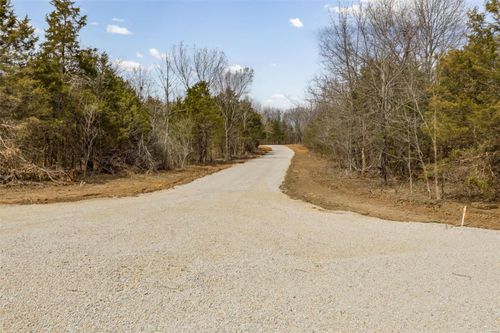 2 Thunder Ridge Rd, Richwoods, MO, 63071 | Card Image