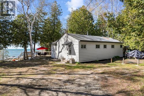 917 Bruce Road 13, Southampton, ON, N0H2L0 | Card Image