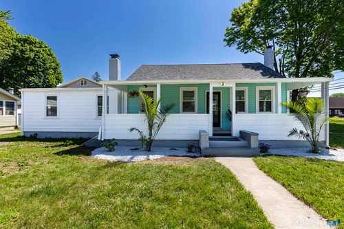 301 Hartford Avenue Ext, Old Lyme, CT, 06371-2110 | Card Image