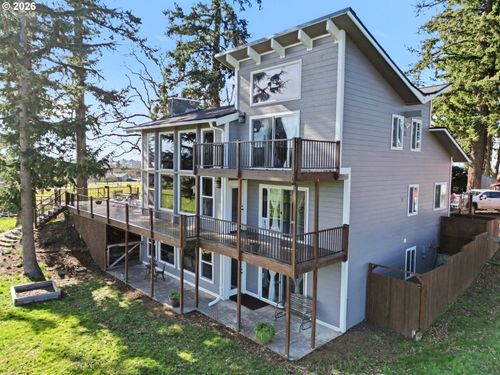 9915 Marquam Cir, Molalla, OR, 97038-8535 | Card Image