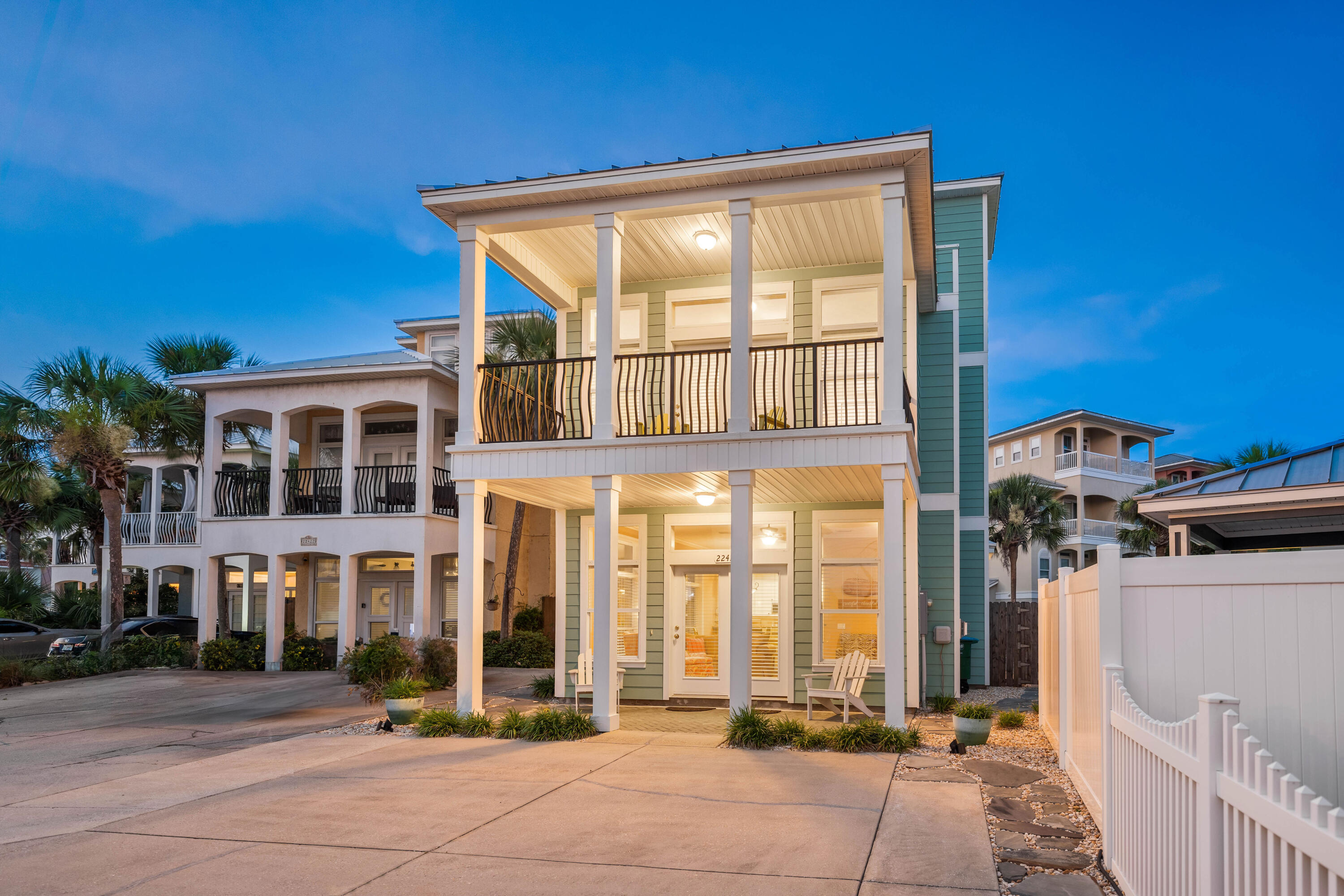 Sandstorm Ln, Panama City Beach, FL 32413