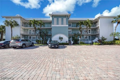 apt-a2-1200 Blue Point Ave, NAPLES, FL, 34102-0579 | Card Image